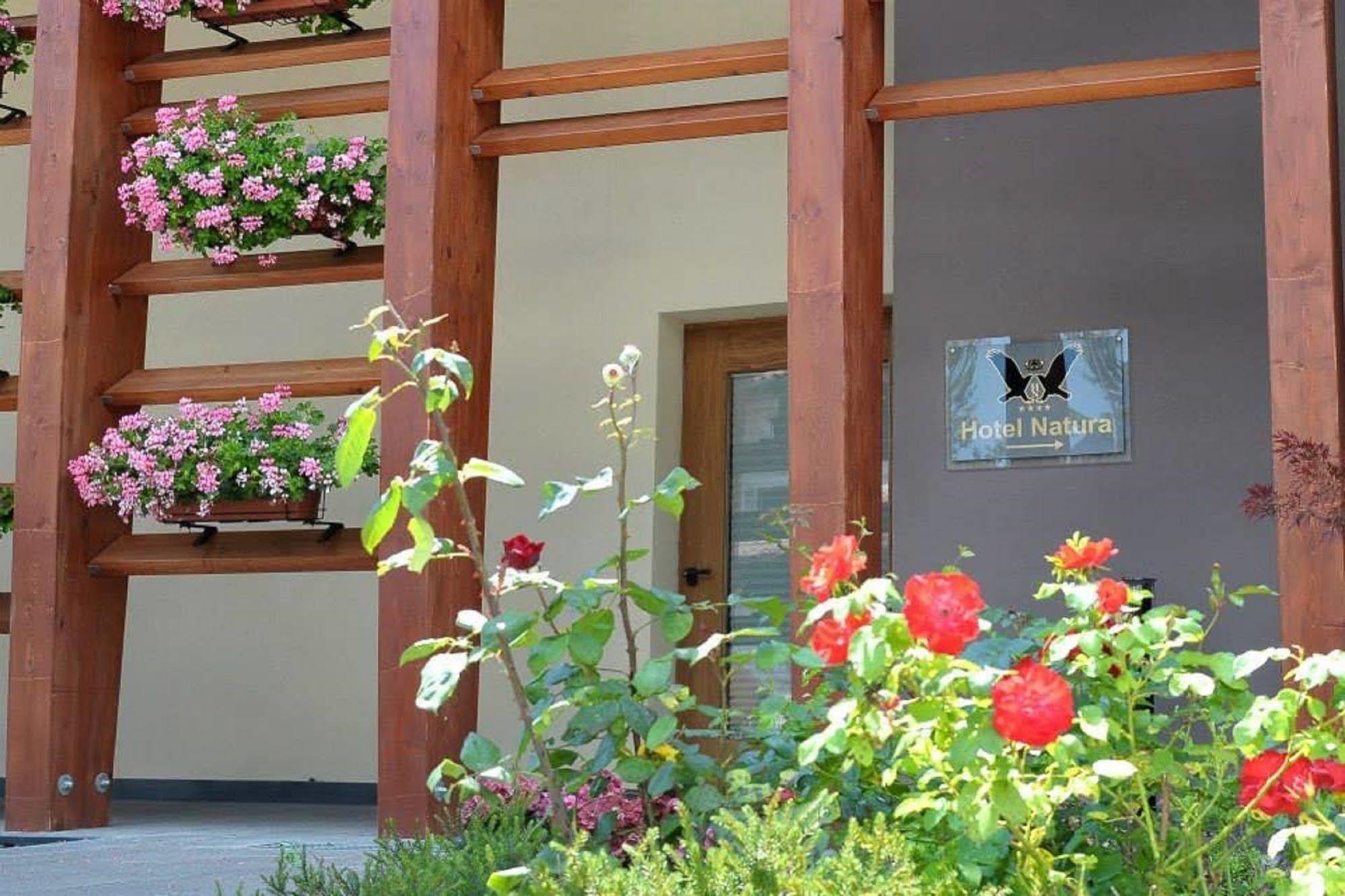 Hotel Natura Castel Di Sangro Exterior foto